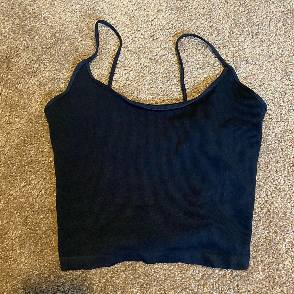Black tank top 🖤